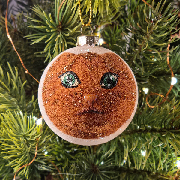 Bola de Navidad pintada a mano con gato naranja atigrado brillante (solo una disponible de cada modelo)