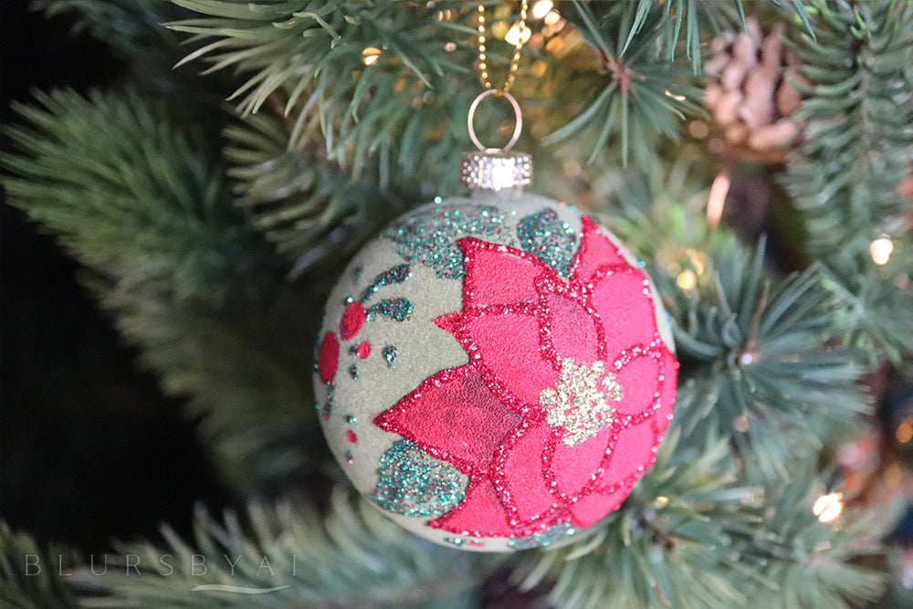 Bola de Navidad "Flor de Pascua" pintada a mano (solo una disponible de cada modelo)