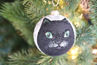 Bola de Navidad pintada a mano con gato negro y plateado (solo una disponible de cada modelo)